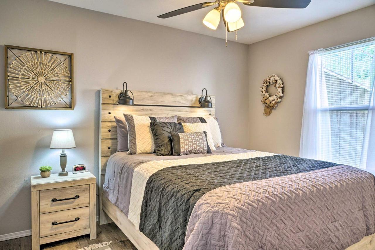Cozy Condo With Pool Access, 5 Mi To Table Rock Lake Branson Exterior photo